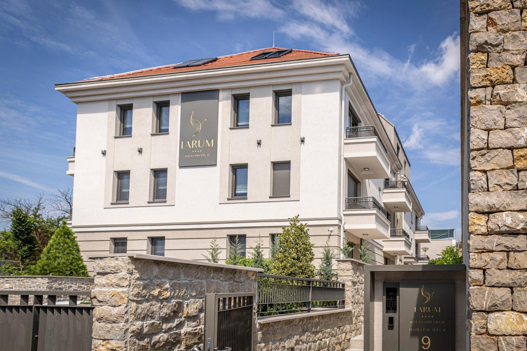 Larum Balatonfuered - Adults Only Exterior foto